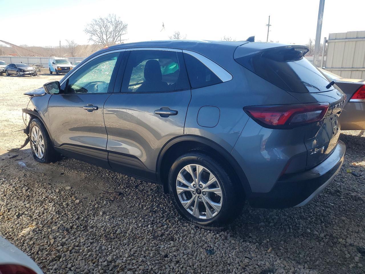 2024 Ford Escape Active - Image 2