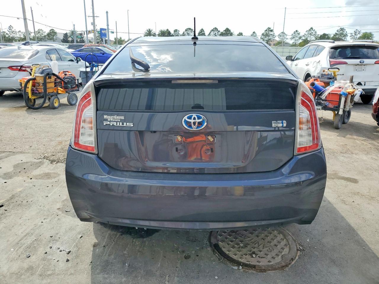 2014 Toyota Prius Three - Фото 6