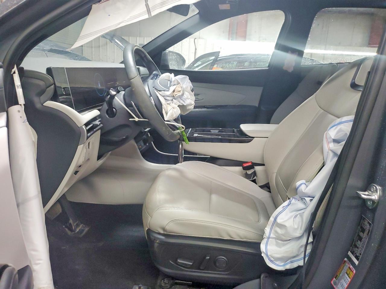 2025 Hyundai Tucson Limited - Image 7