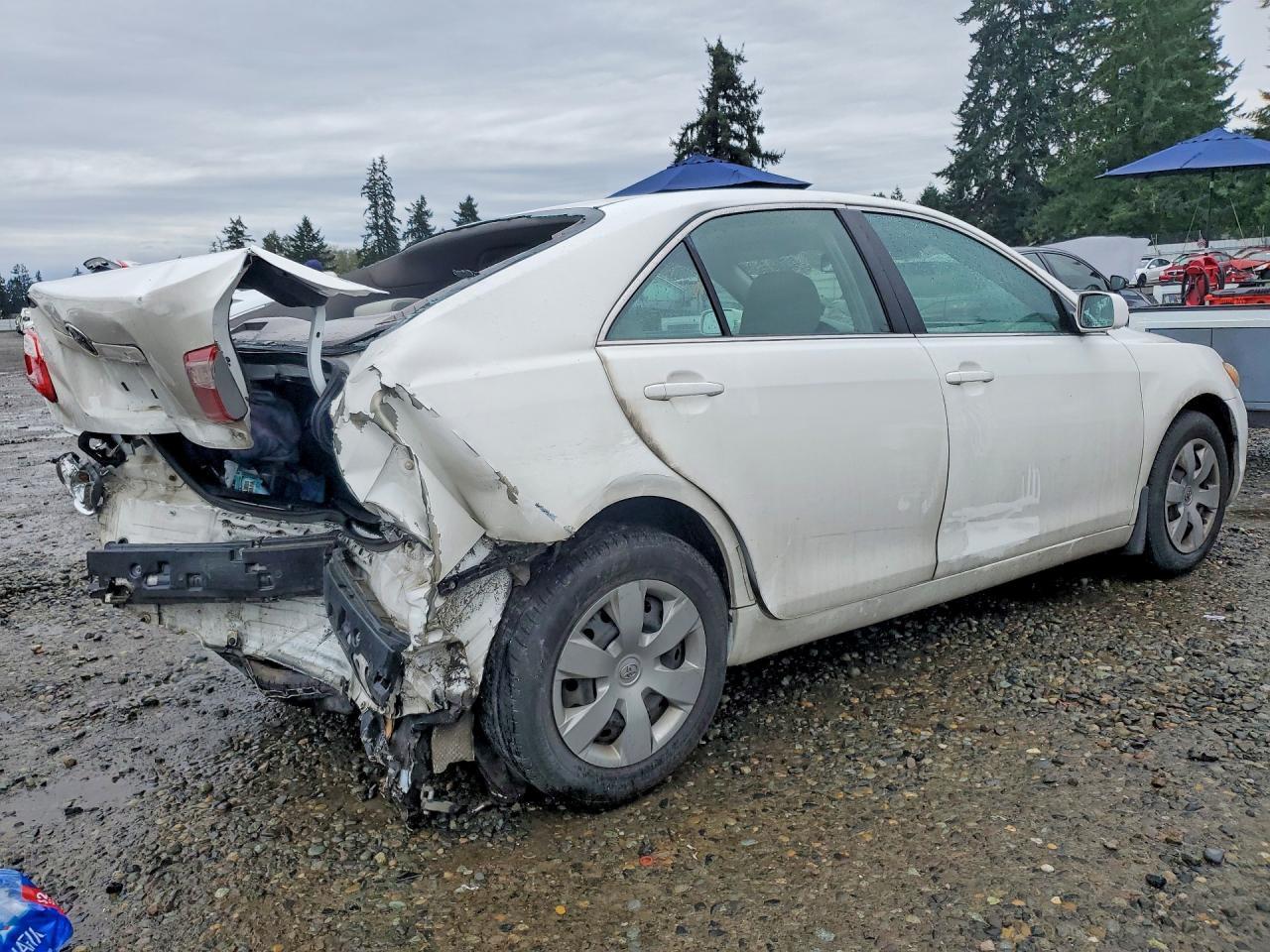 2008 Toyota Camry Le - Image 3