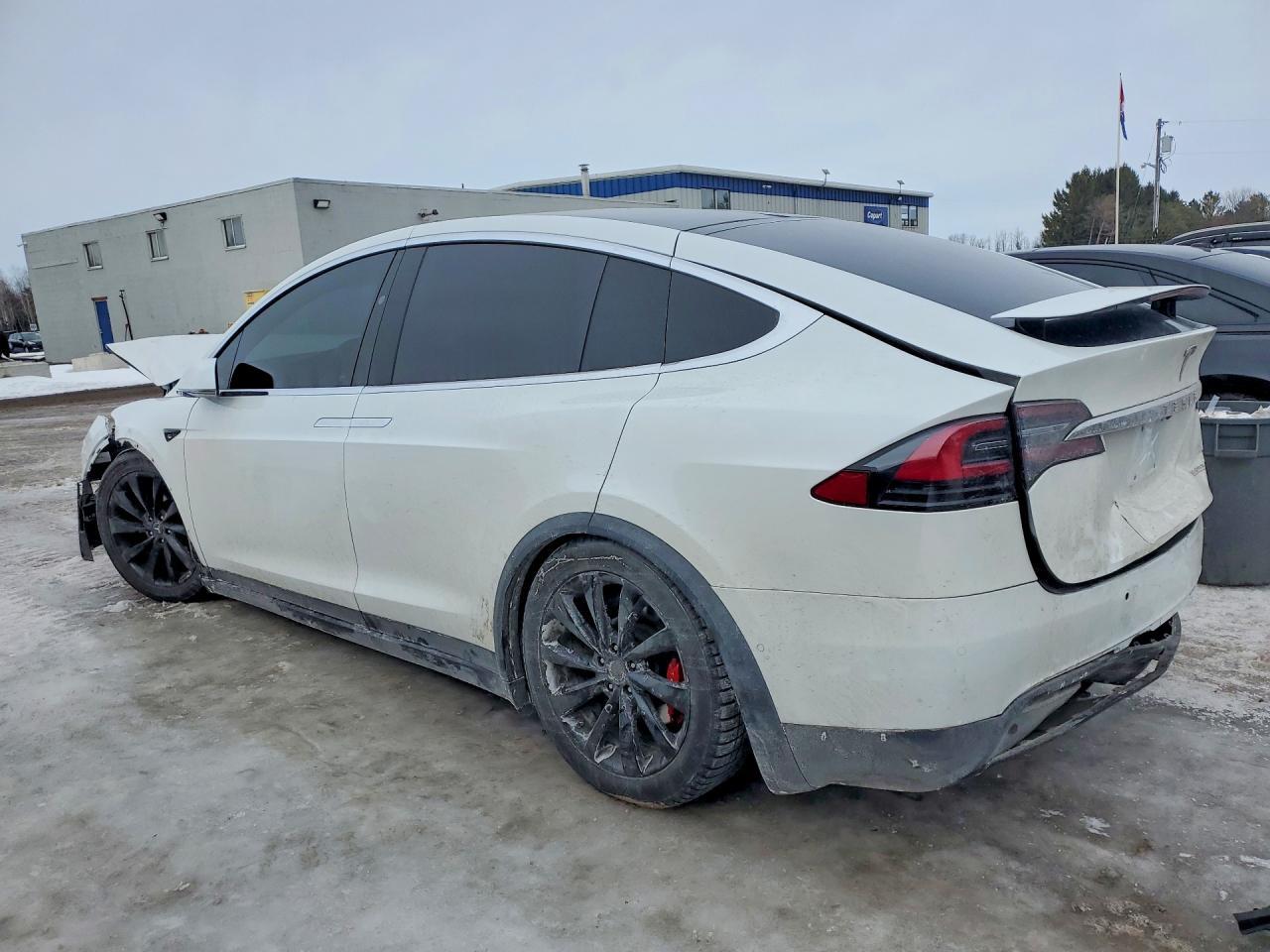 2019 Tesla Model X - Image 2