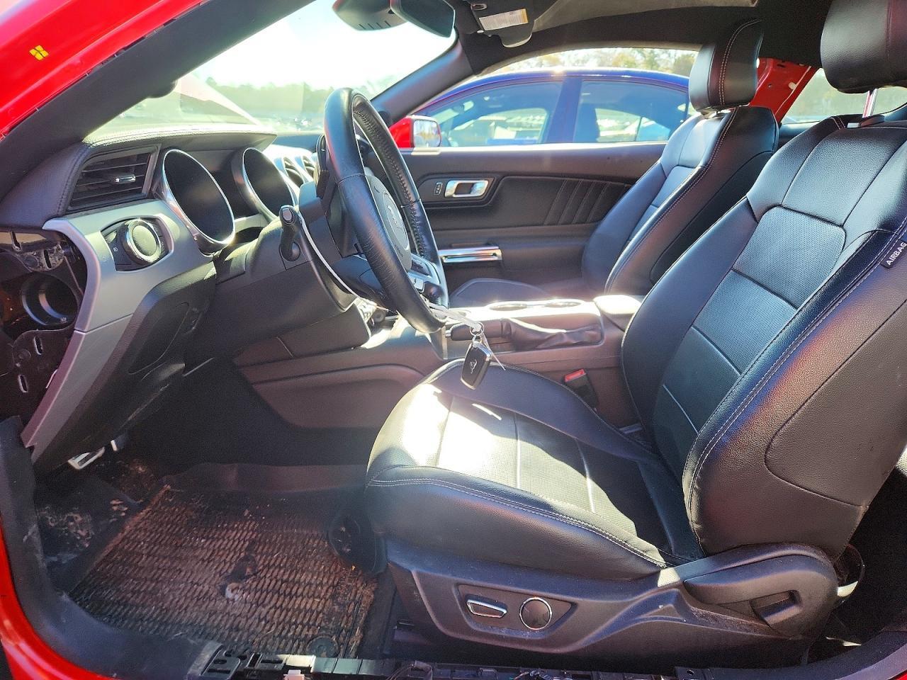2019 Ford Mustang - Image 7