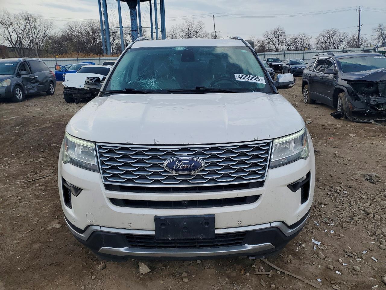 2018 Ford Explorer Platinum - Image 5