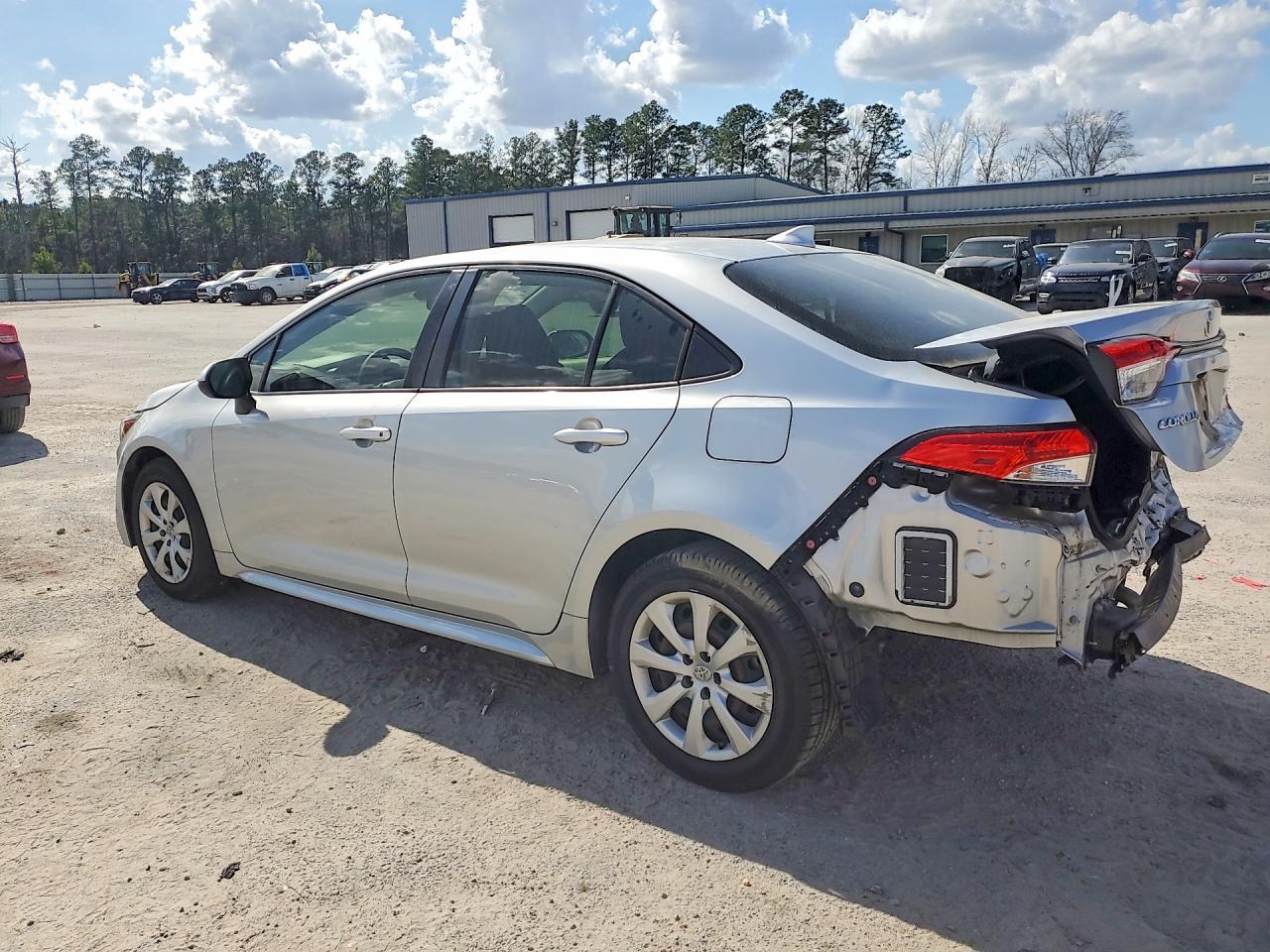 2020 Toyota Corolla Le - Фото 2