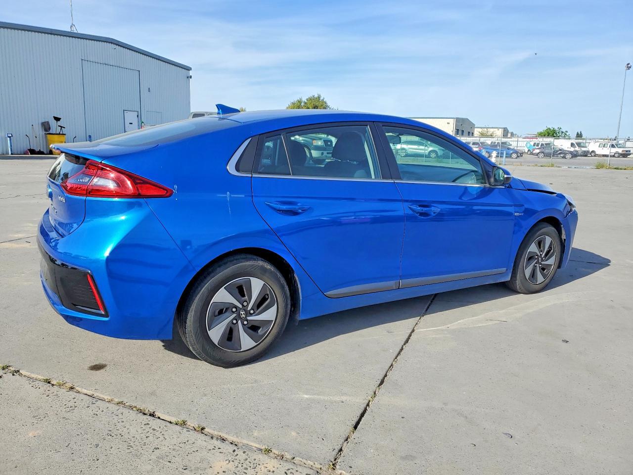 2017 Hyundai Ioniq Hybrid Sel - Фото 3