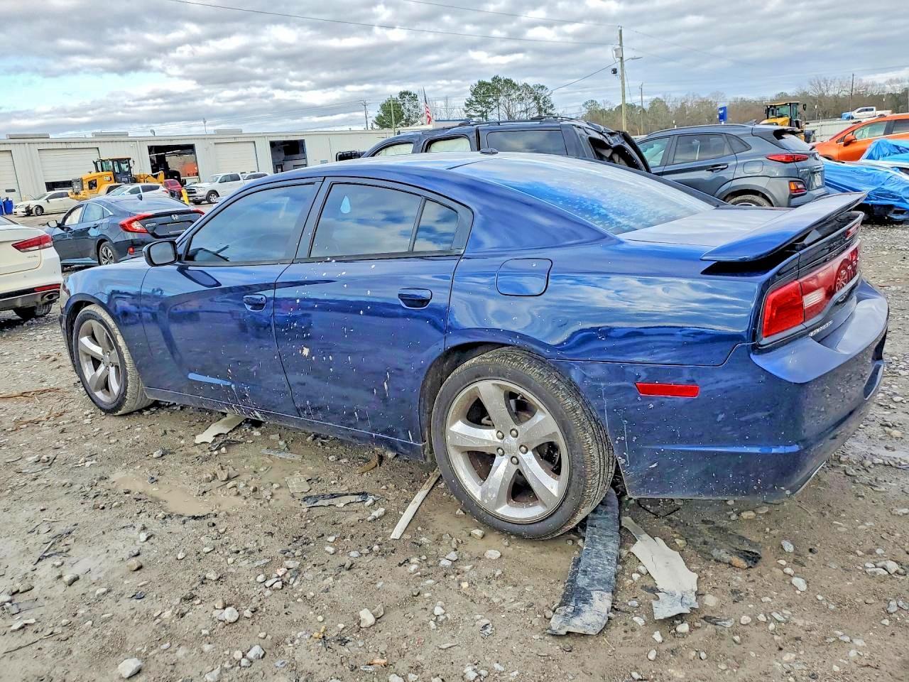 2013 Dodge Charger Se - Image 2