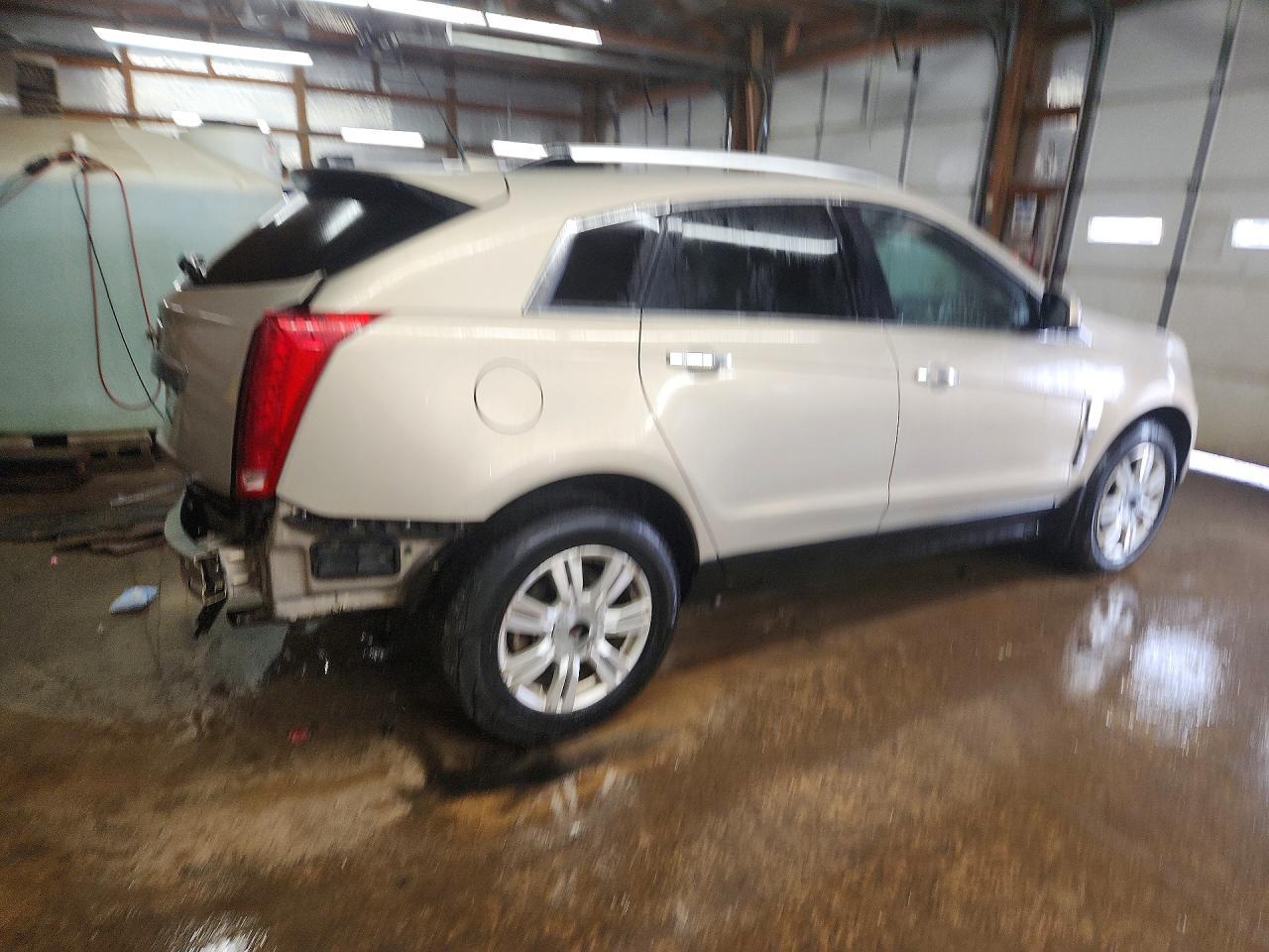 2011 Cadillac Srx Luxury Collection - Image 3