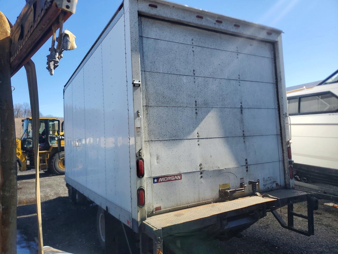 2013 Isuzu Npr Hd Box Truck - Фото 2