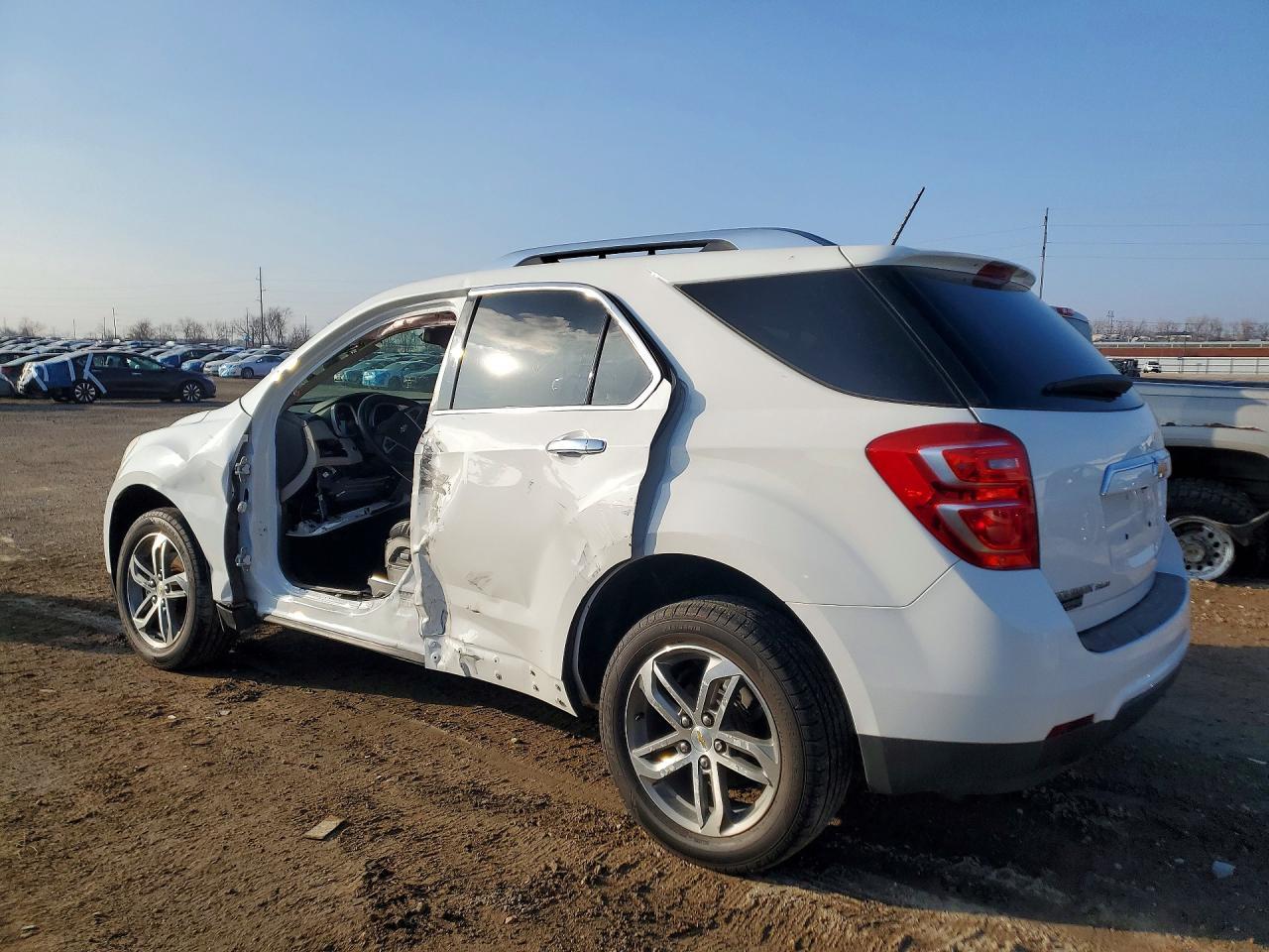2017 Chevrolet Equinox Premier - Фото 2