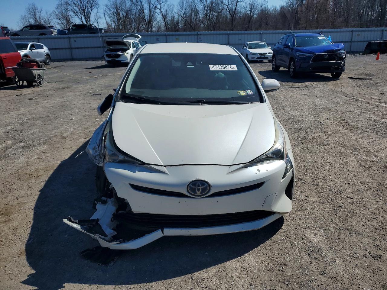 2018 Toyota Prius One - Image 5