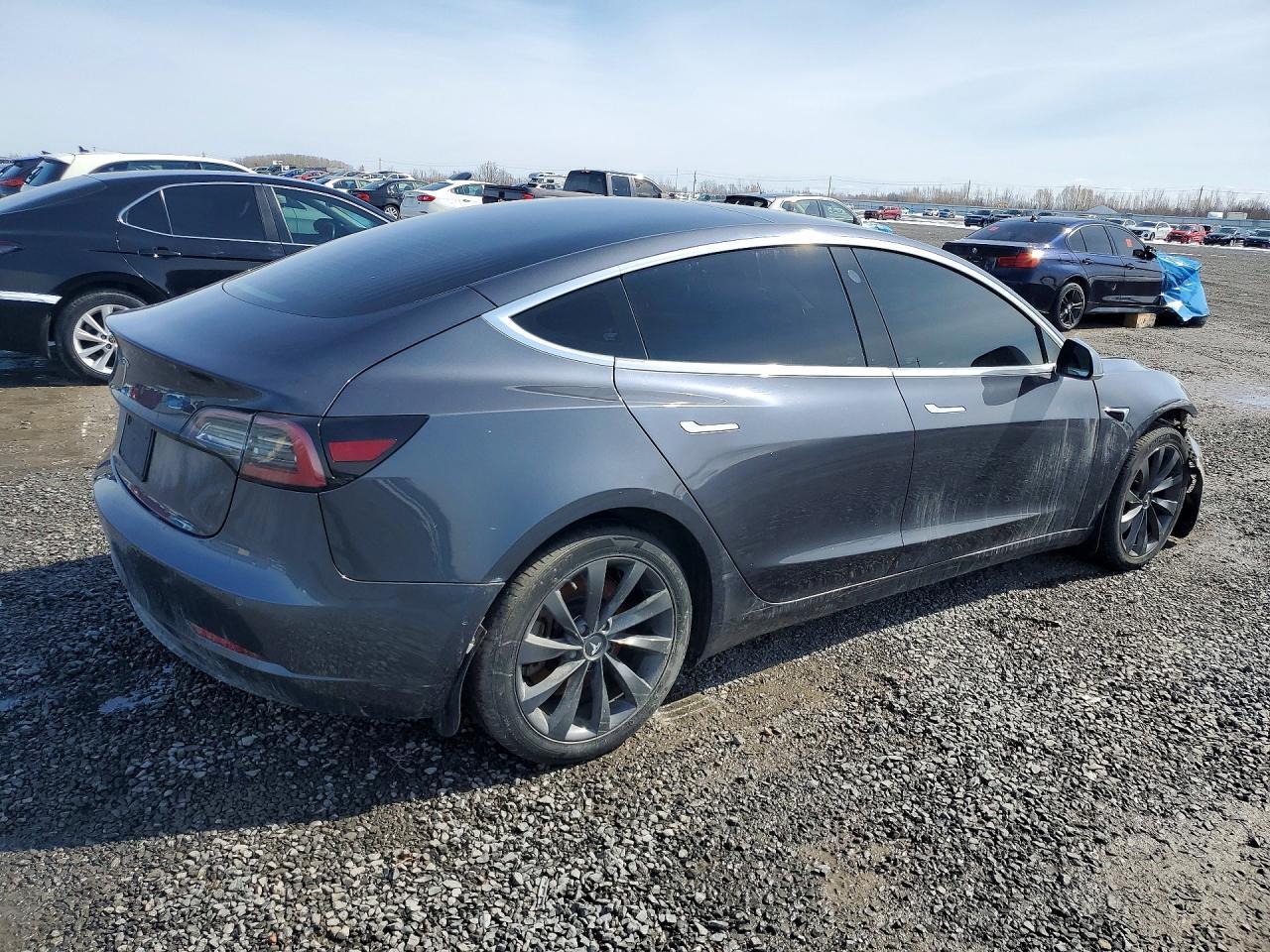 2019 Tesla Model 3 50 4Dr - Image 3