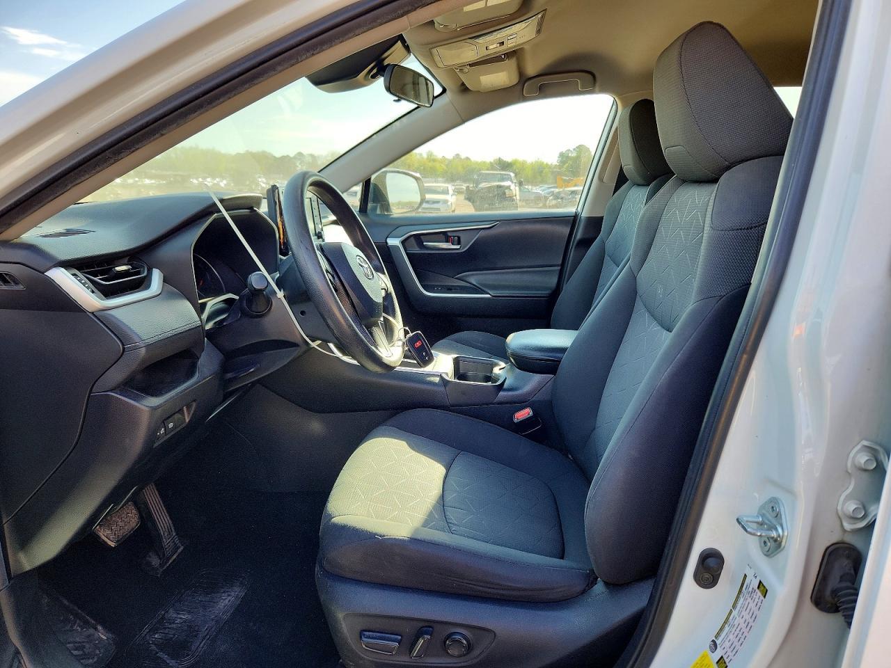 2021 Toyota Rav4 Xle - Image 7