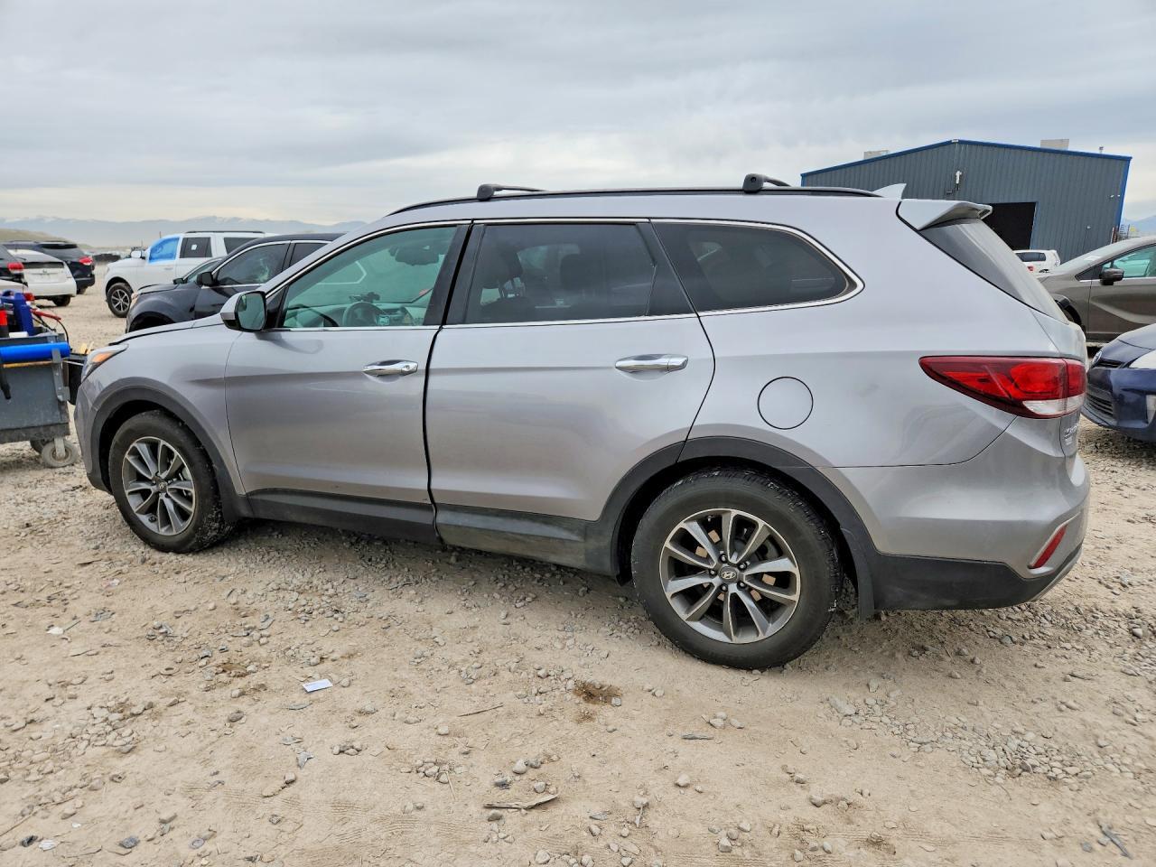 2018 Hyundai Santa Fe Se - Фото 2