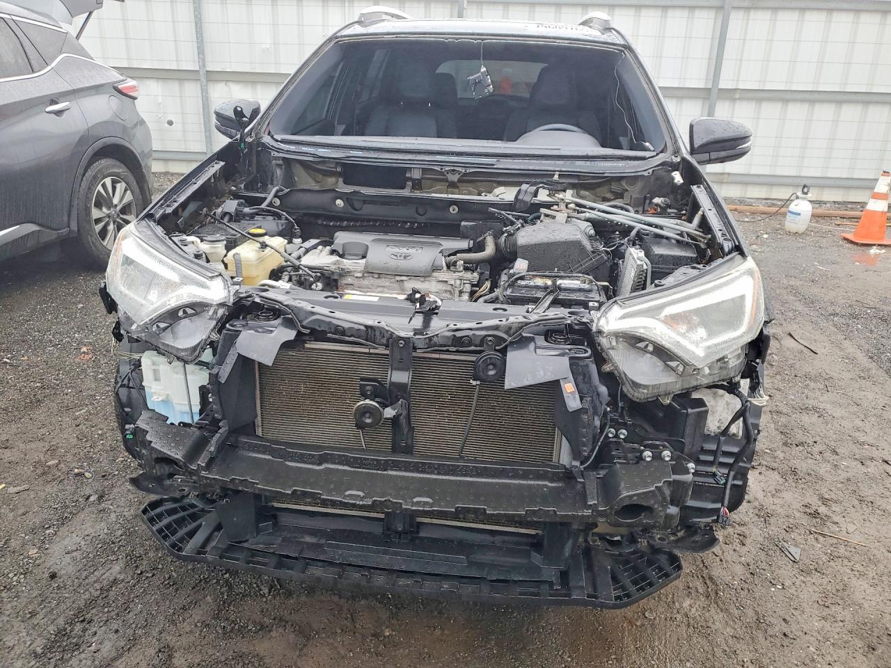2016 Toyota Rav4 Se - Фото 5