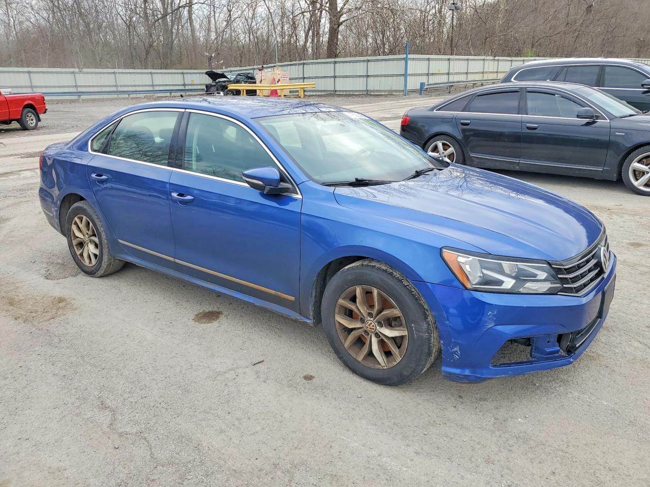 2017 Volkswagen Passat S - Image 4