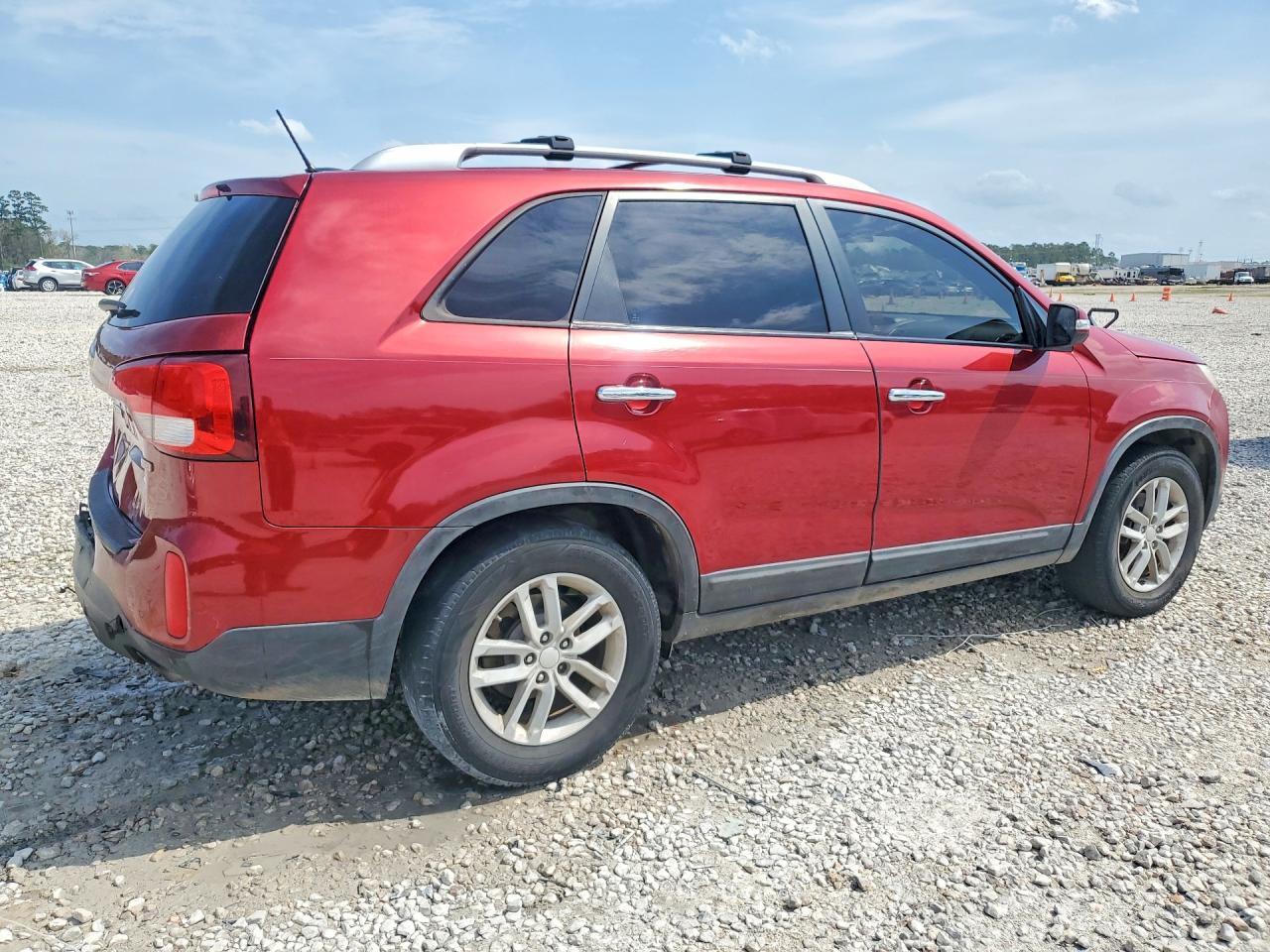 2014 Kia Sorento Lx - Image 3