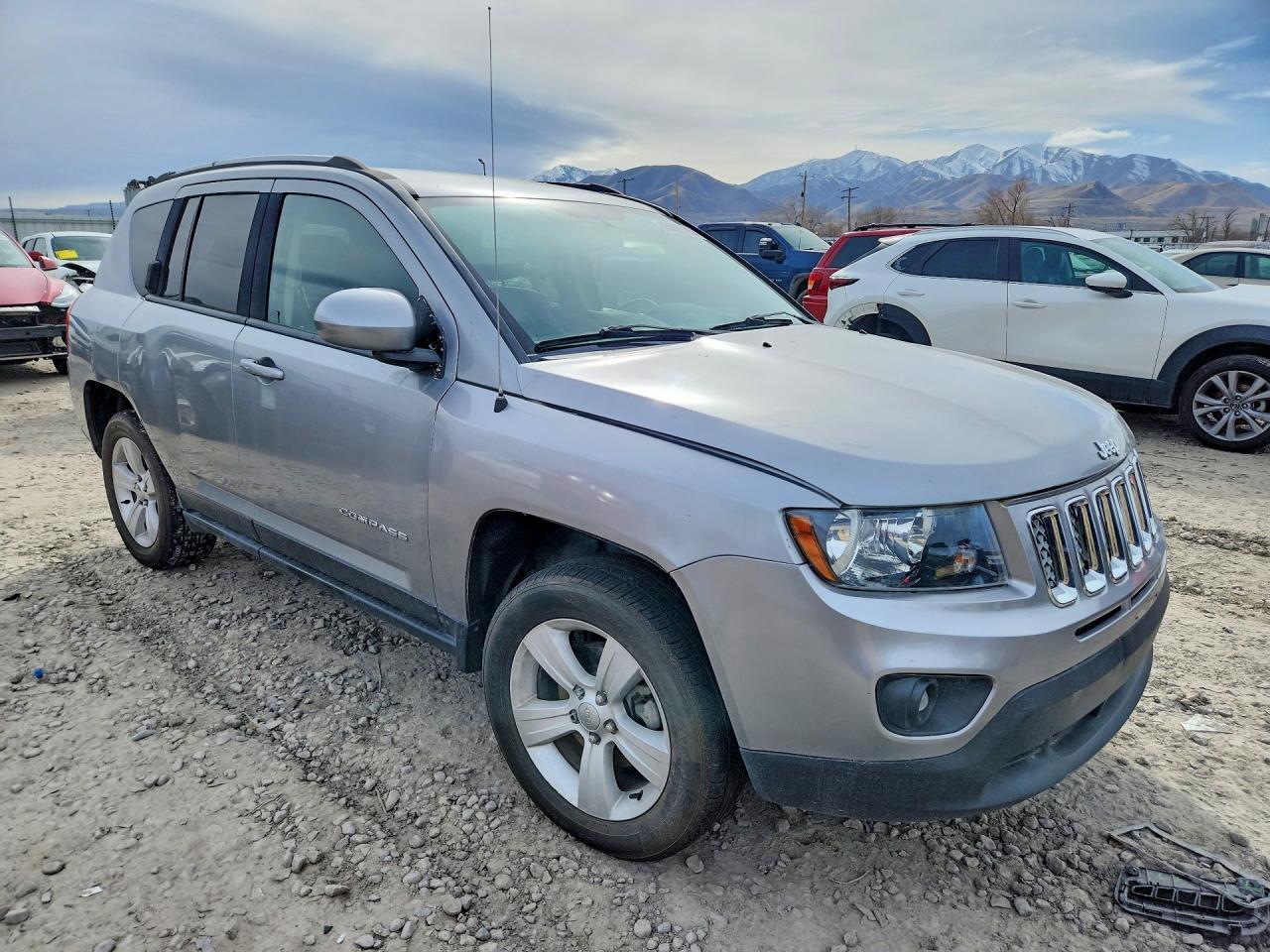 2016 Jeep Compass Latitude - Фото 4
