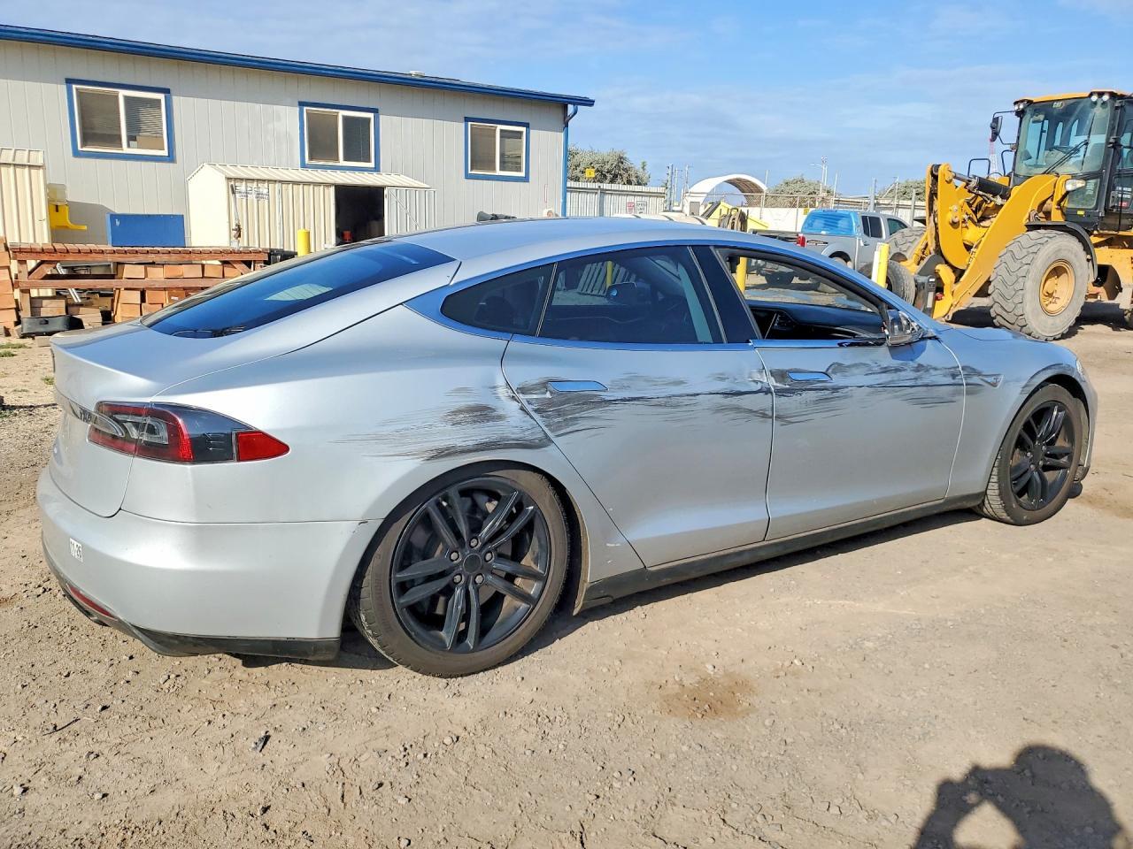 2013 Tesla Model S - Фото 3