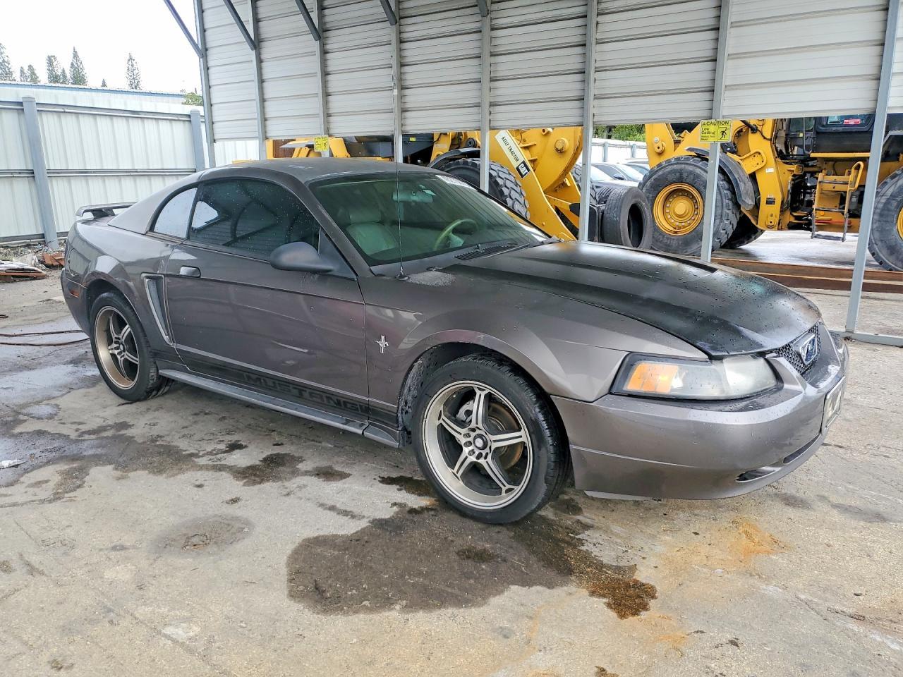 2003 Ford Mustang - Фото 4