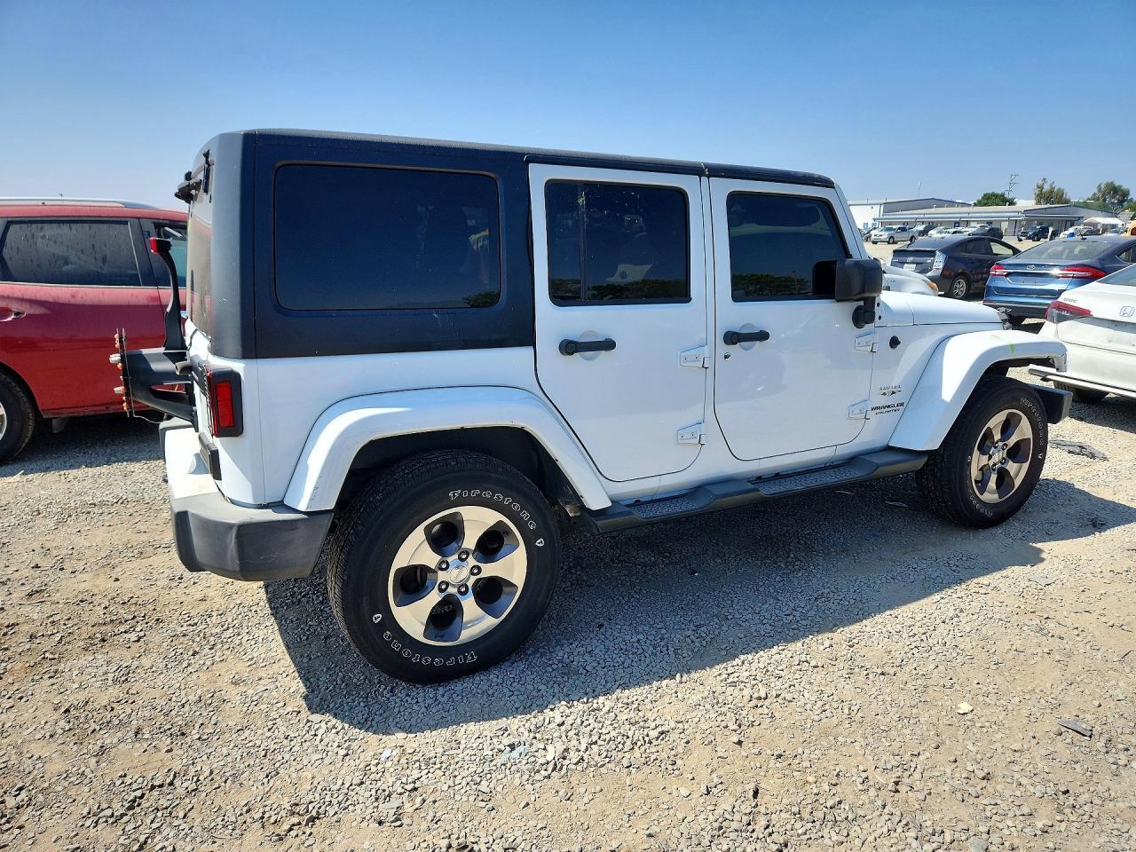 2016 Jeep Wrangler Unlimited Sahara - Image 3
