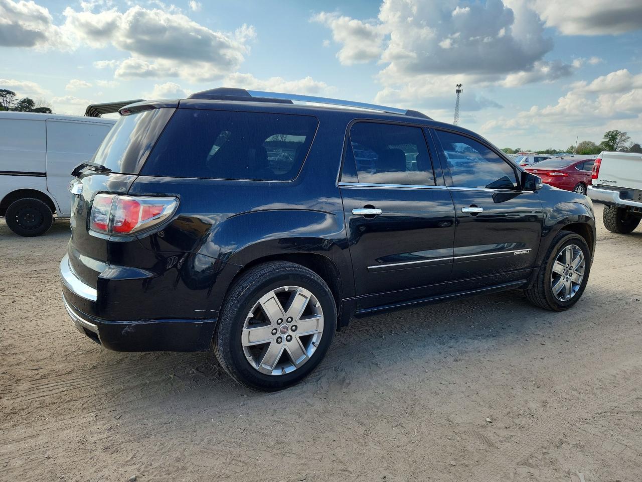 2015 GMC Acadia Denali - Фото 3