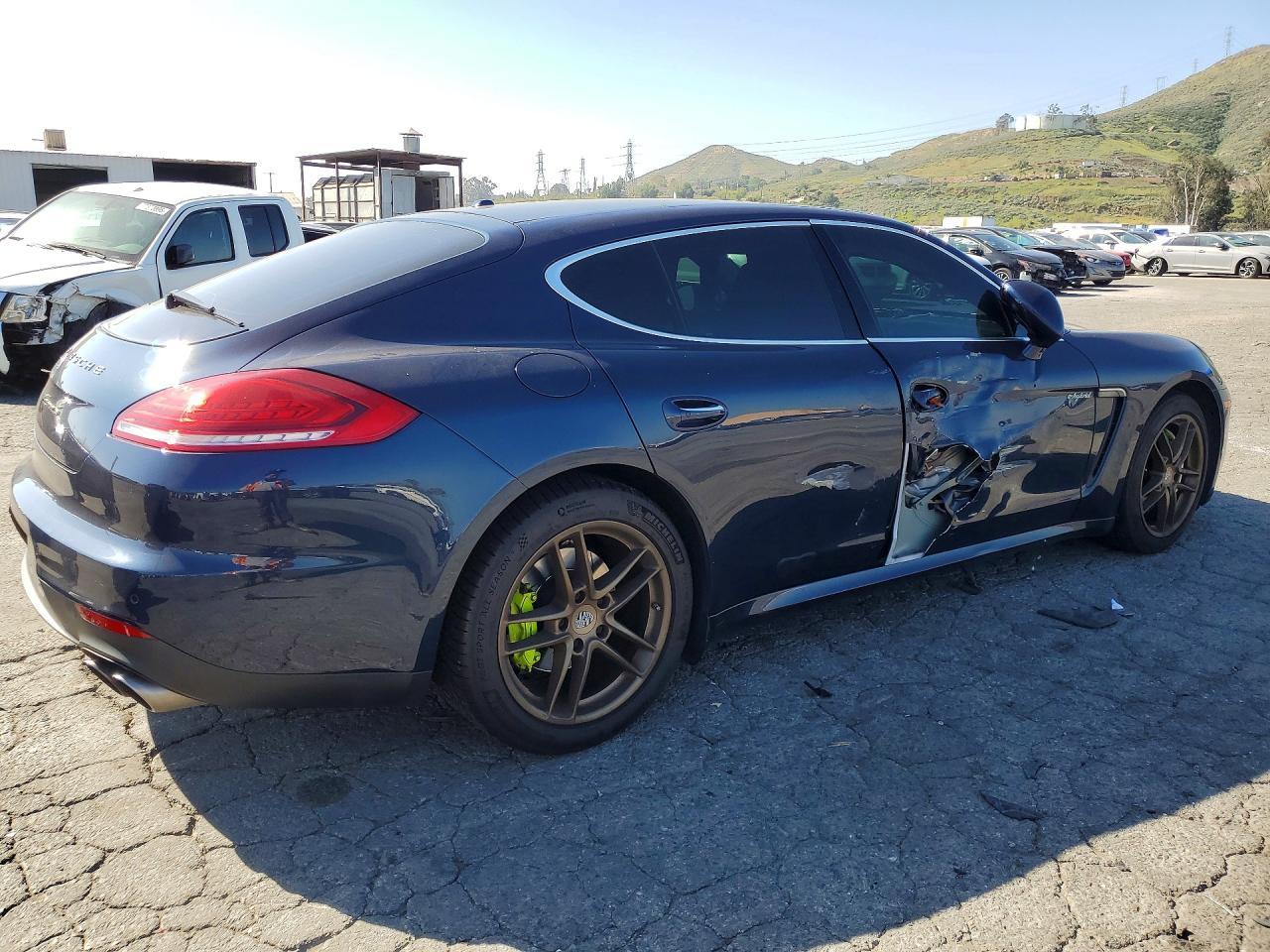2014 Porsche Panamera S Hybrid - Фото 3