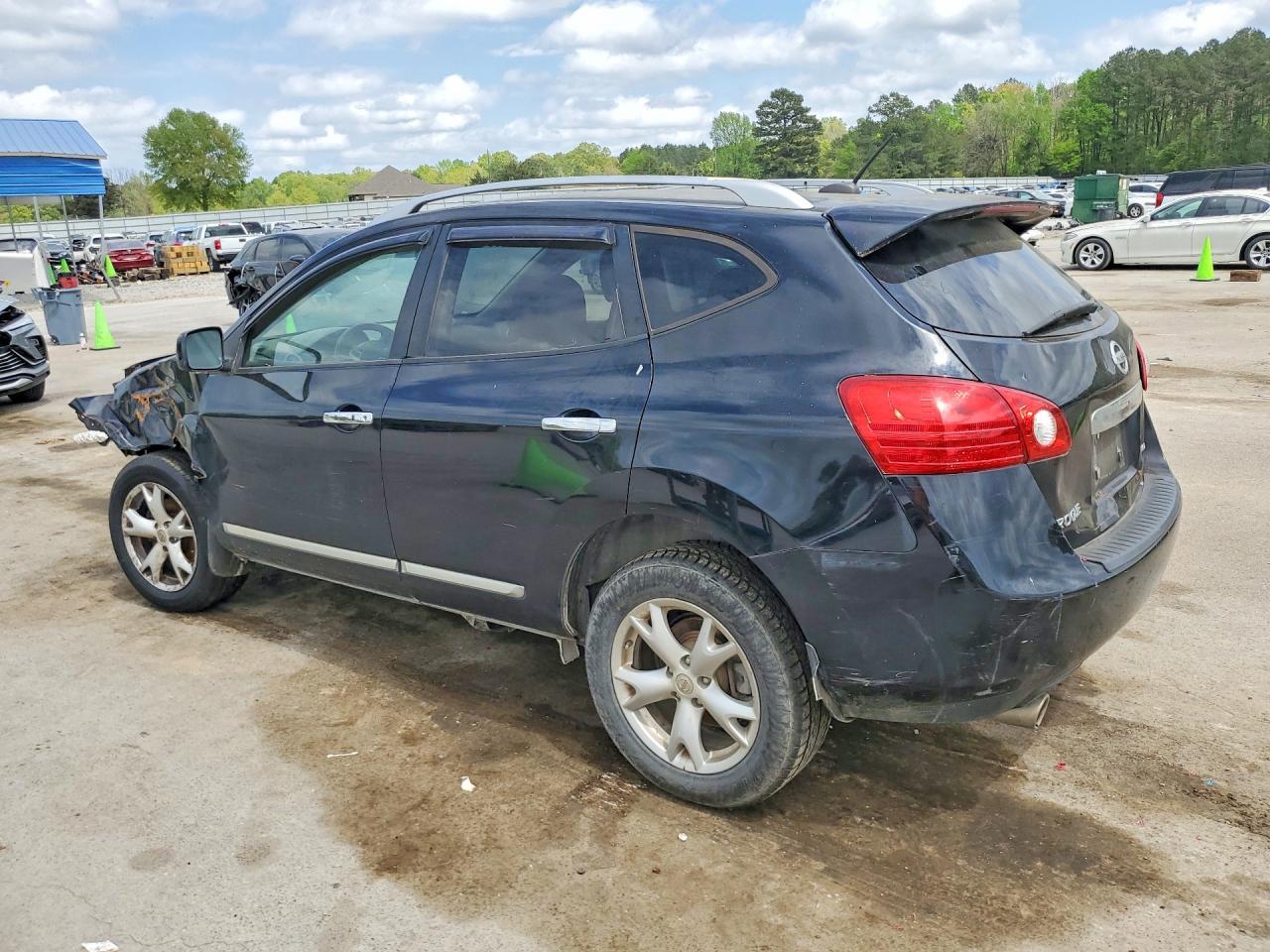 2011 Nissan Rogue S - Фото 2