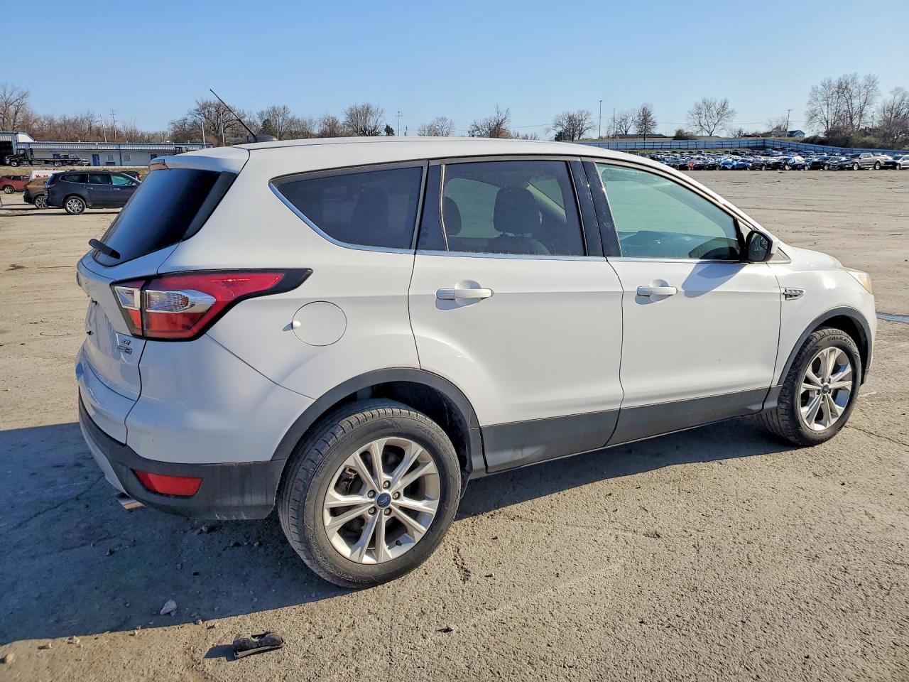 2017 Ford Escape Se - Image 3