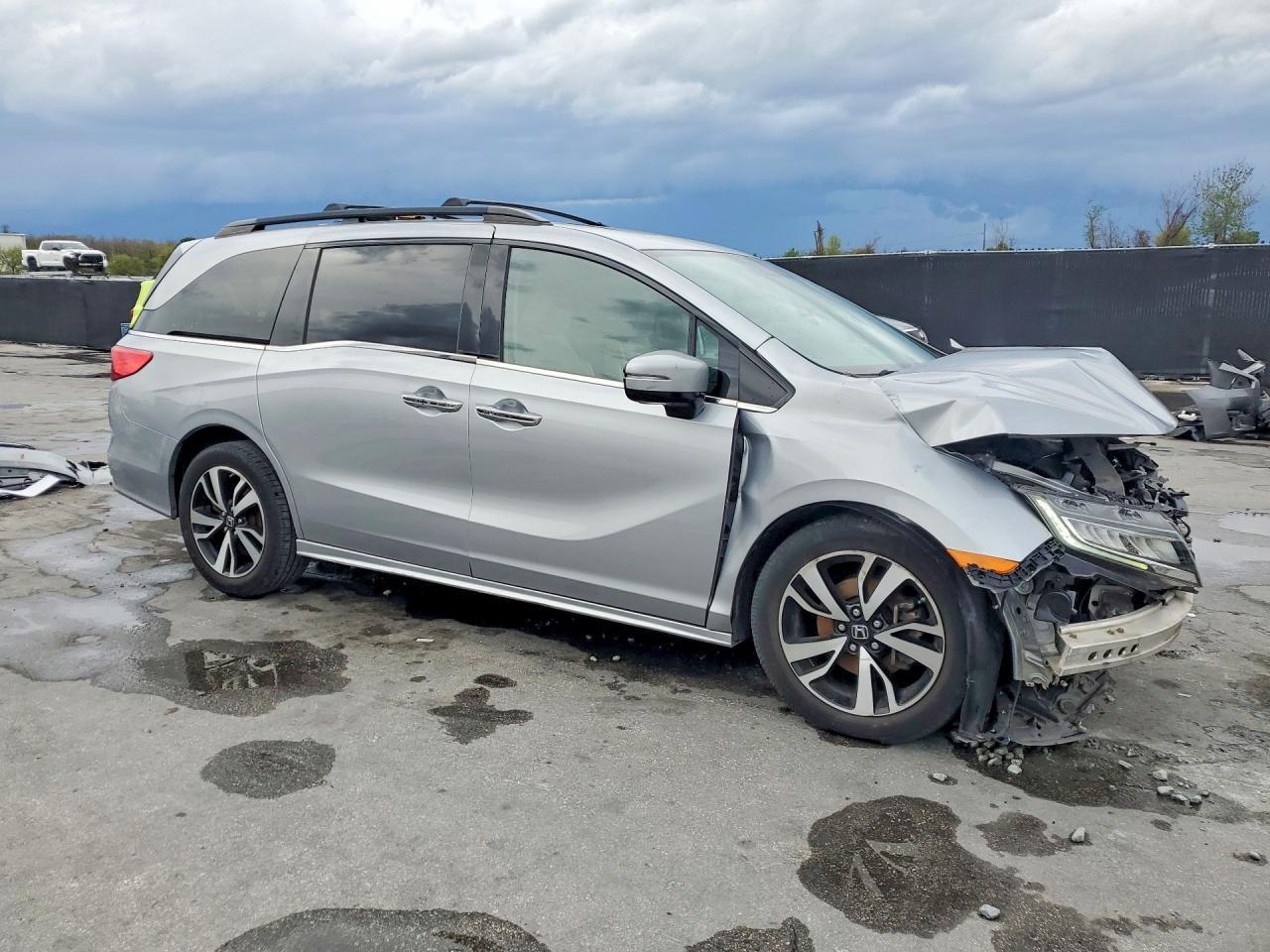 2019 Honda Odyssey Elite - Image 4