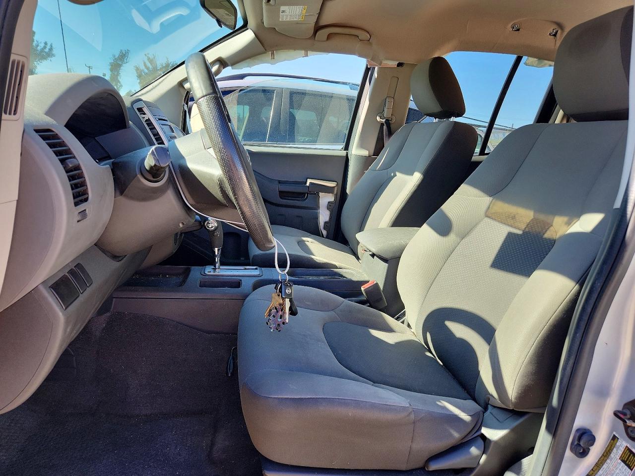 2015 Nissan Xterra X - Image 7