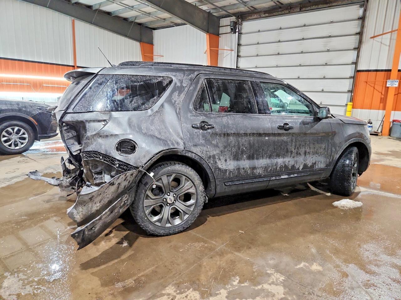 2018 Ford Explorer - Фото 3