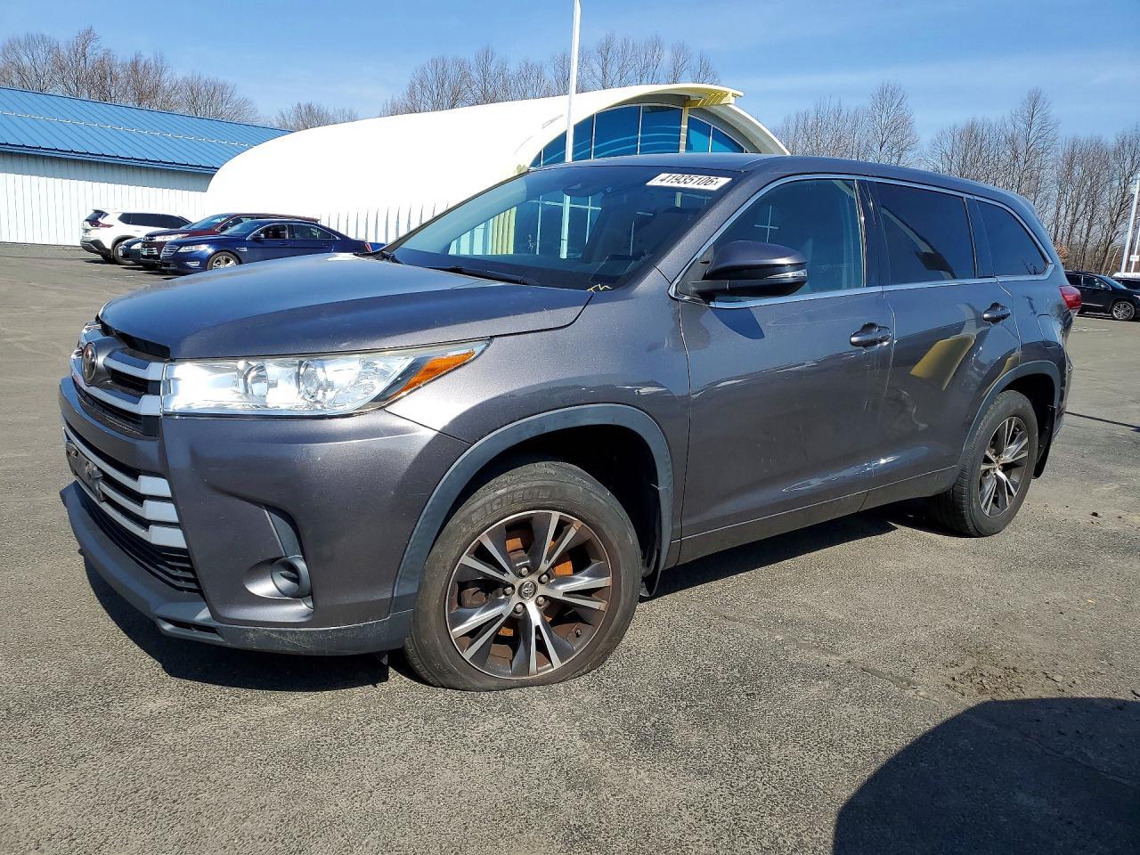 2017 Toyota Highlander Le