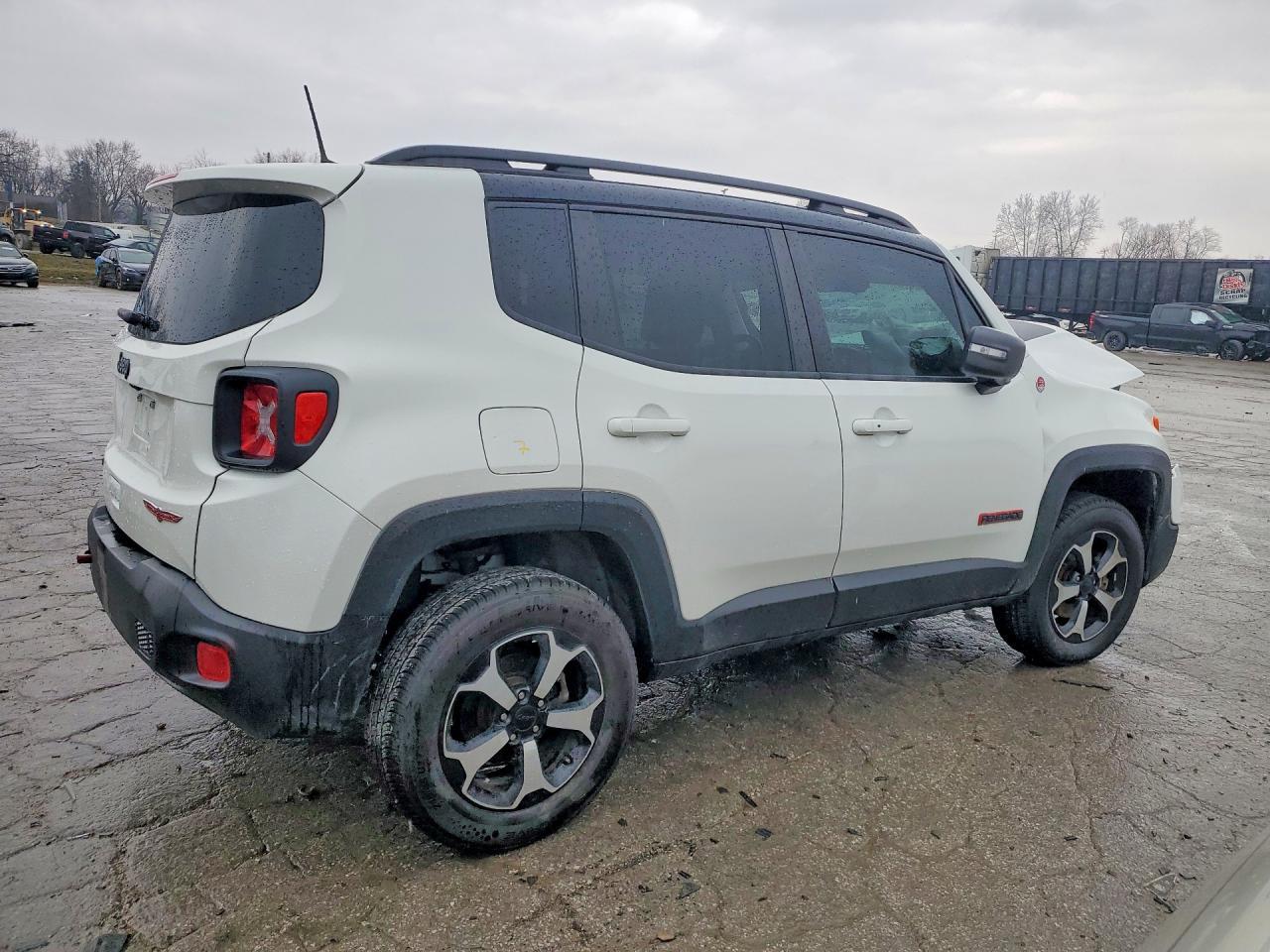 2020 Jeep Renegade Trailhawk - Фото 3