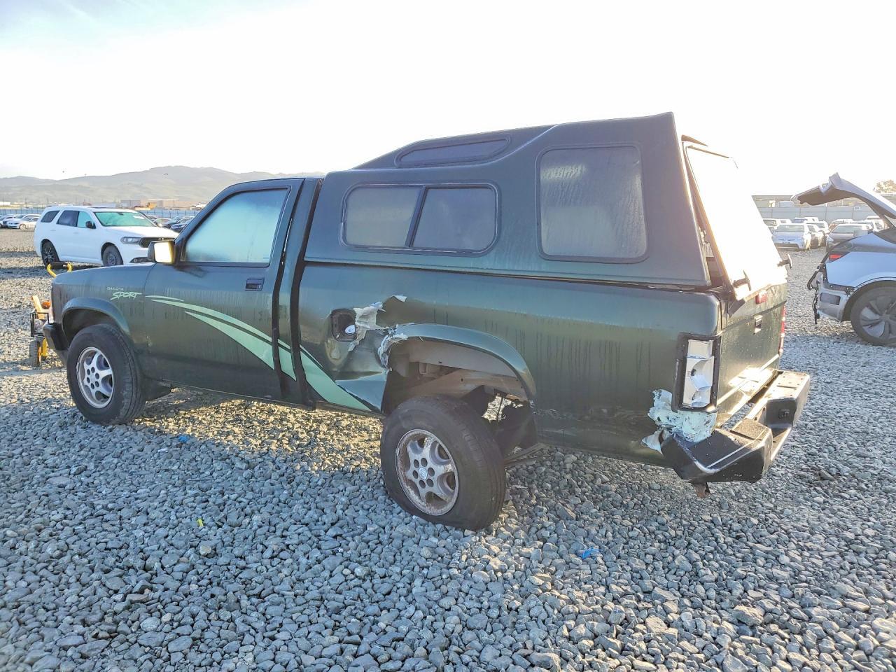 1996 Dodge Dakota - Image 2