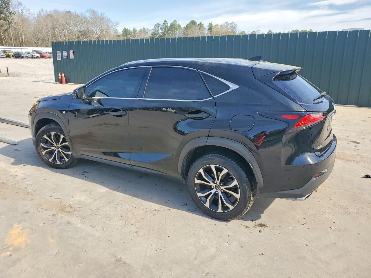 2015 Lexus Nx 200T F Sport - Фото 2