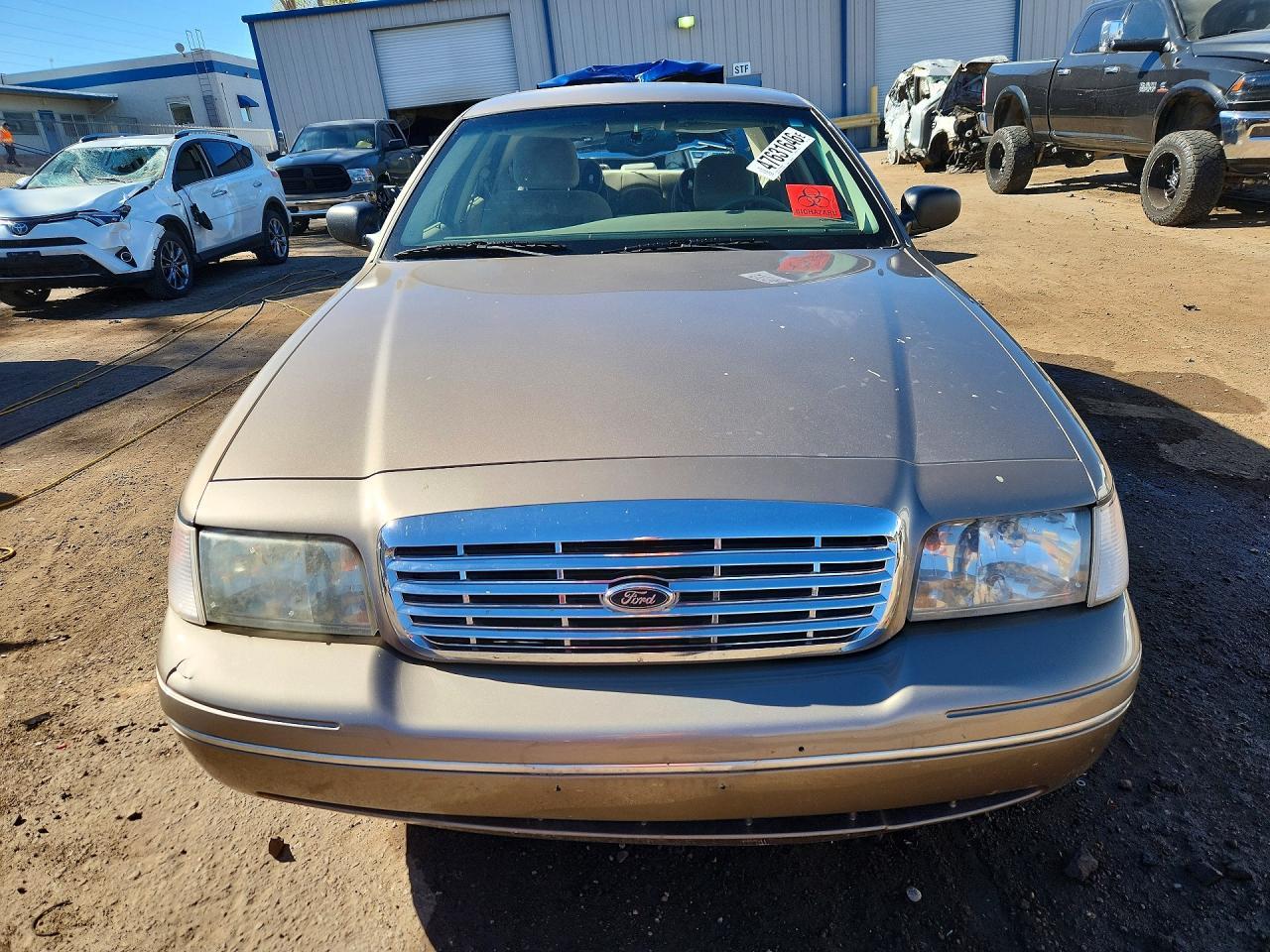 2004 Ford Crown Victoria Lx - Image 5