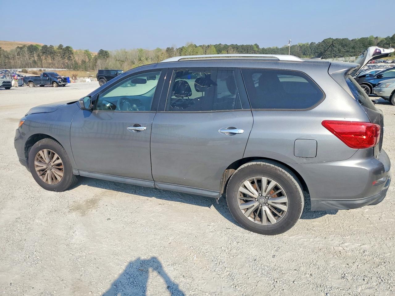2018 Nissan Pathfinder Sl - Фото 2