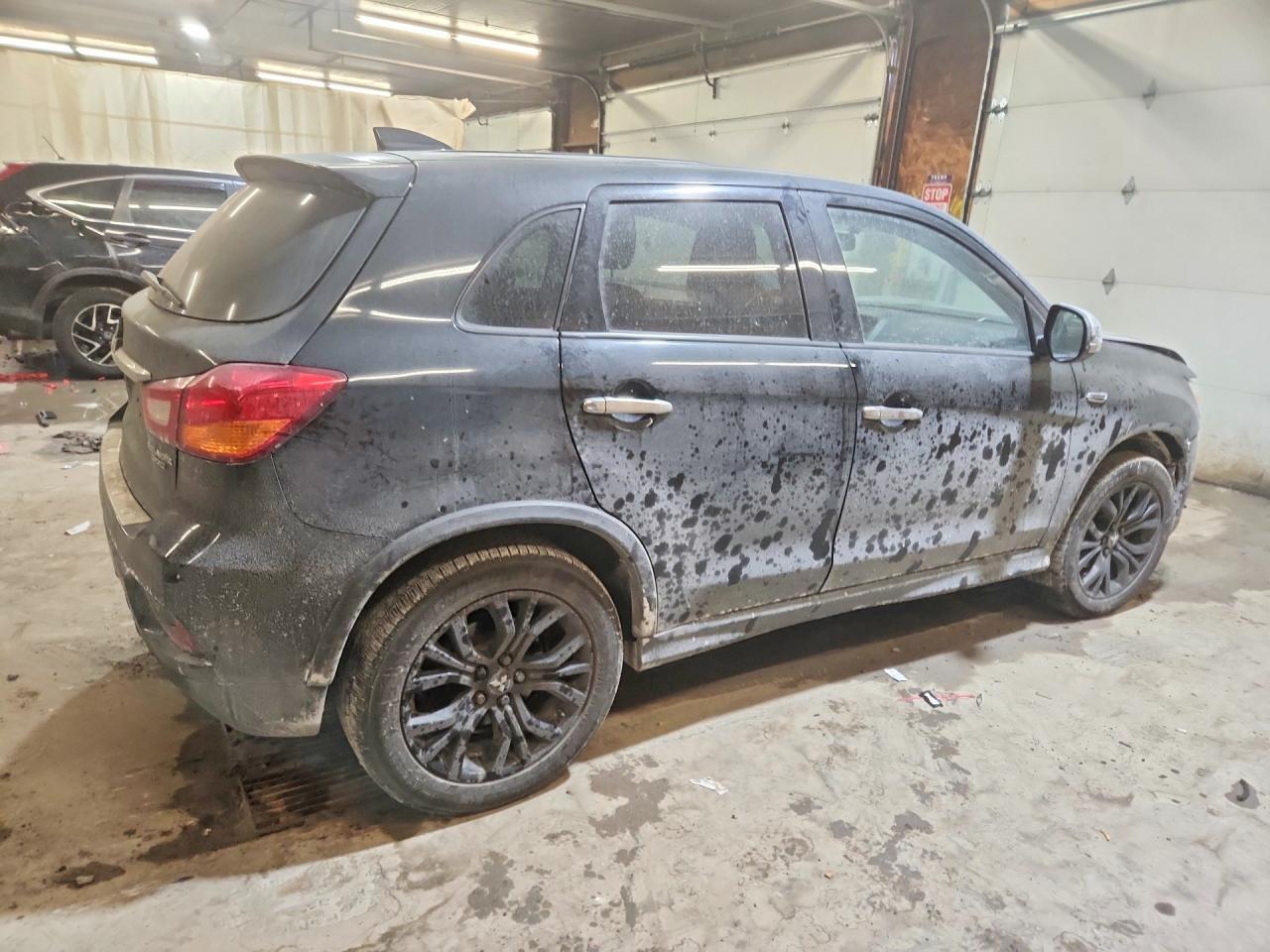 2019 Mitsubishi Outlander Sport Es - Image 3