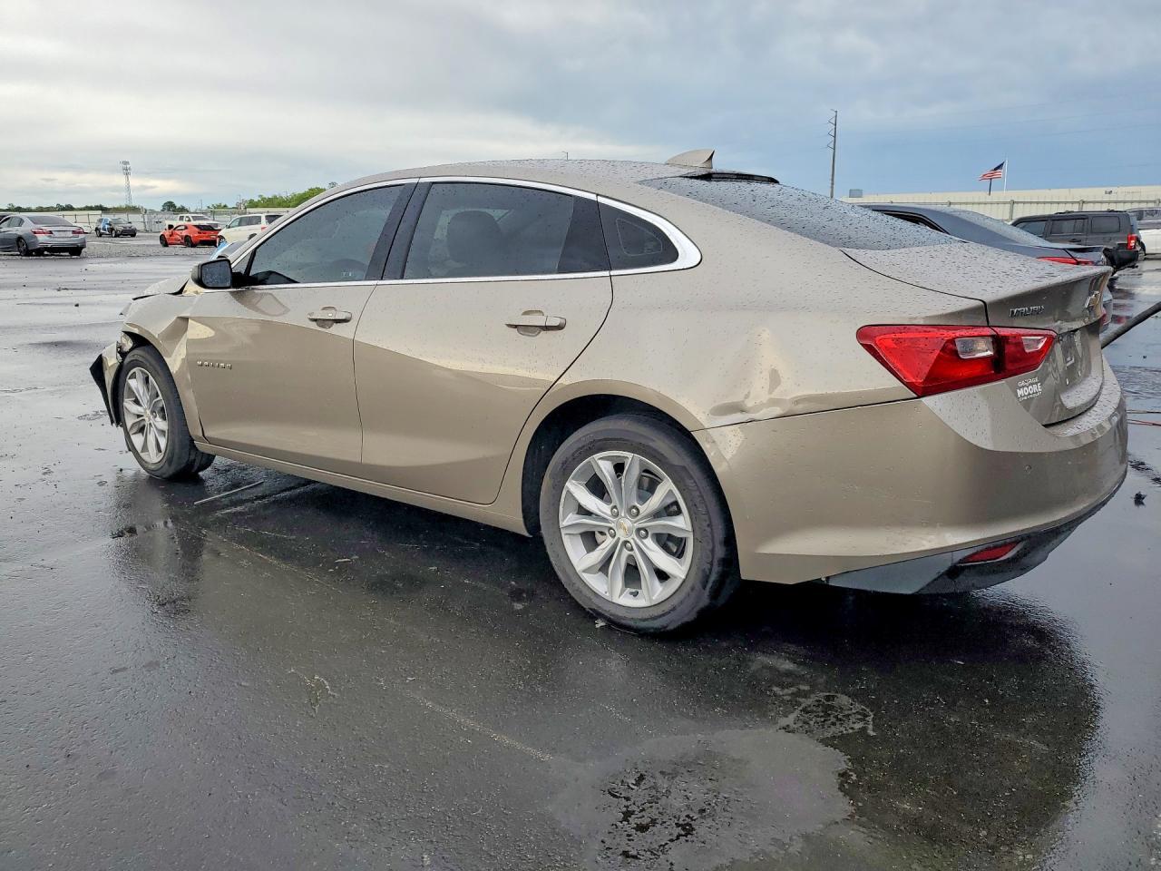 2025 Chevrolet Malibu Lt - Фото 2
