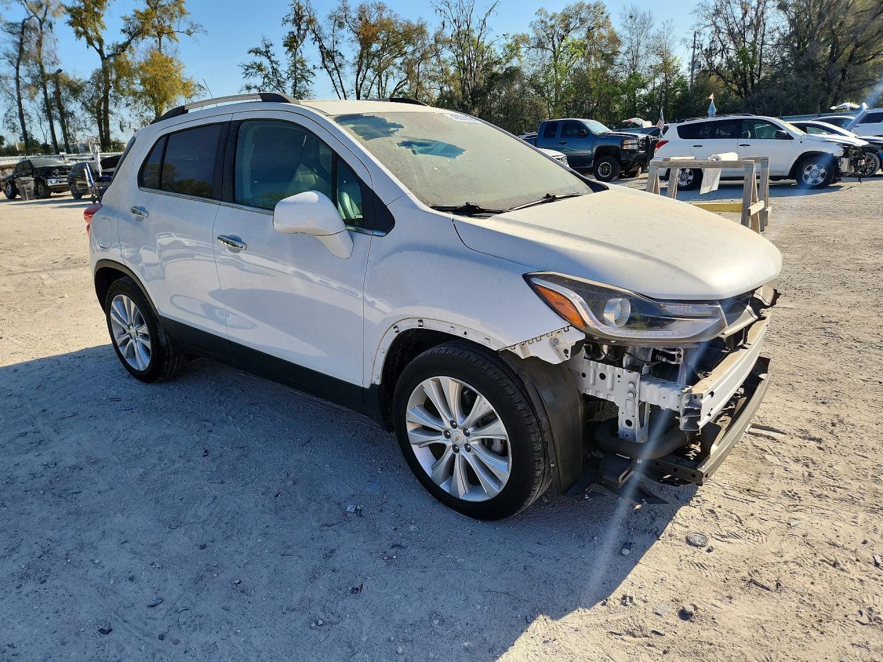 2020 Chevrolet Trax Premier - Image 4