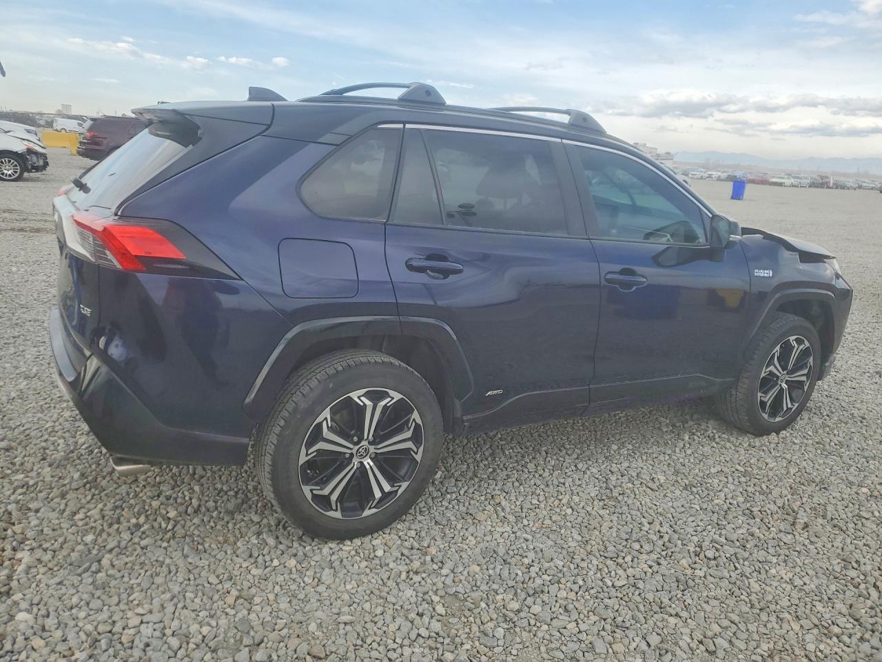2023 Toyota Rav4 Prime Xse - Image 3