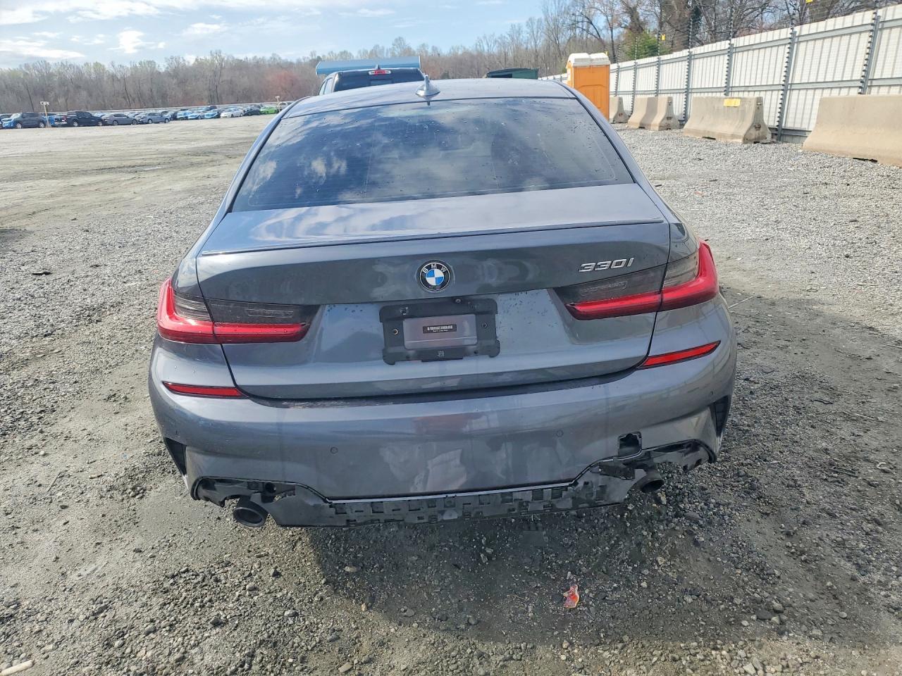 2022 BMW 330I - Image 6