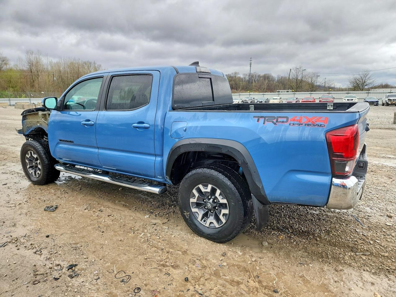2019 Toyota Tacoma Trd Off-Road - Image 2