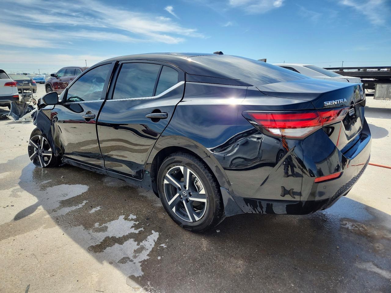 2025 Nissan Sentra Sv - Фото 2