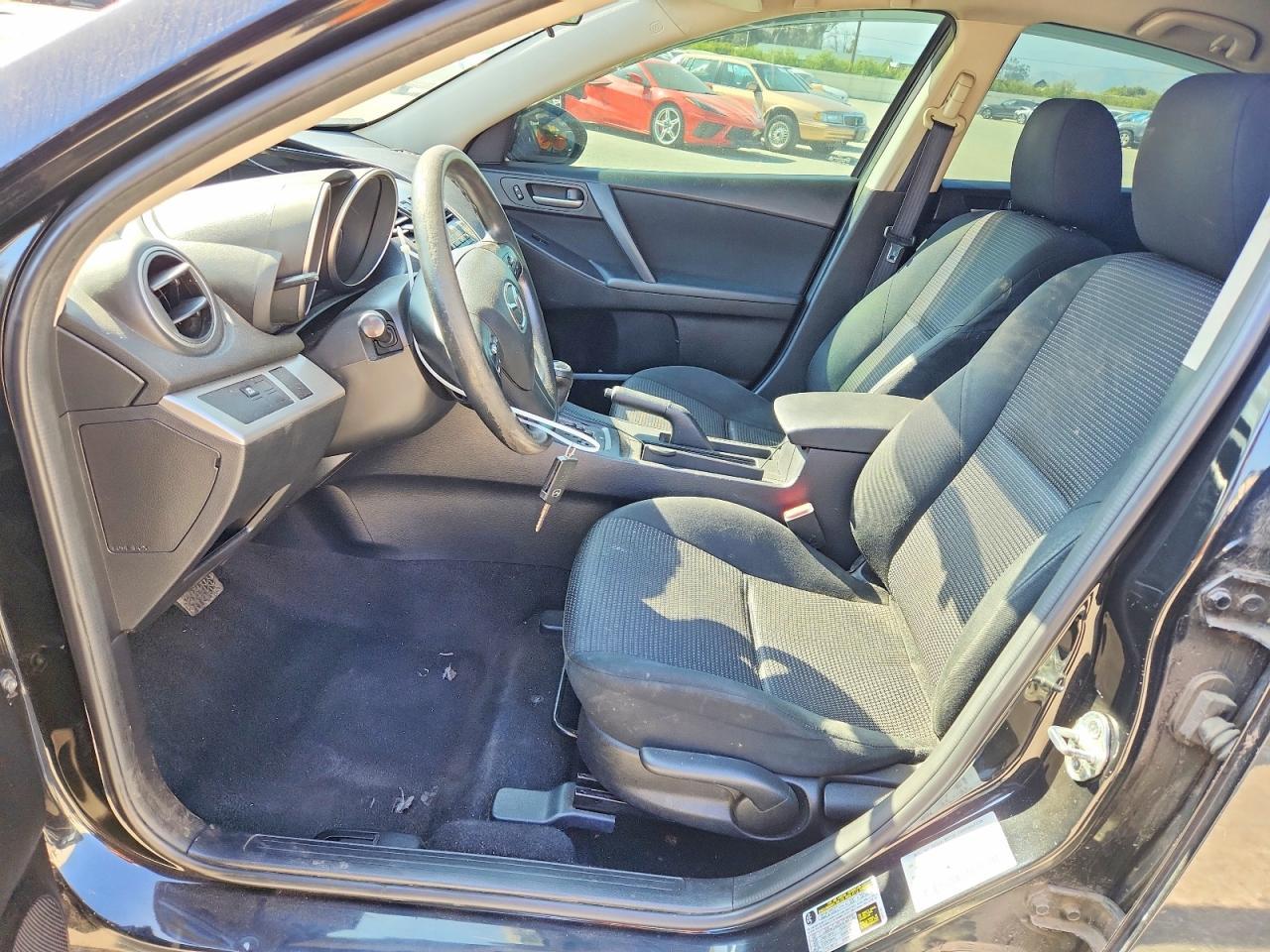 2013 Mazda 3 I - Image 7