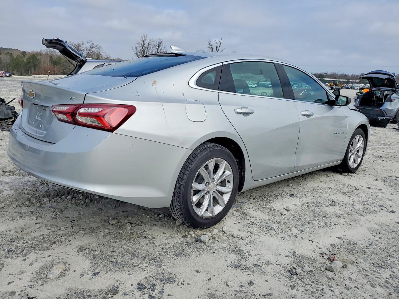 2022 Chevrolet Malibu Lt - Фото 3