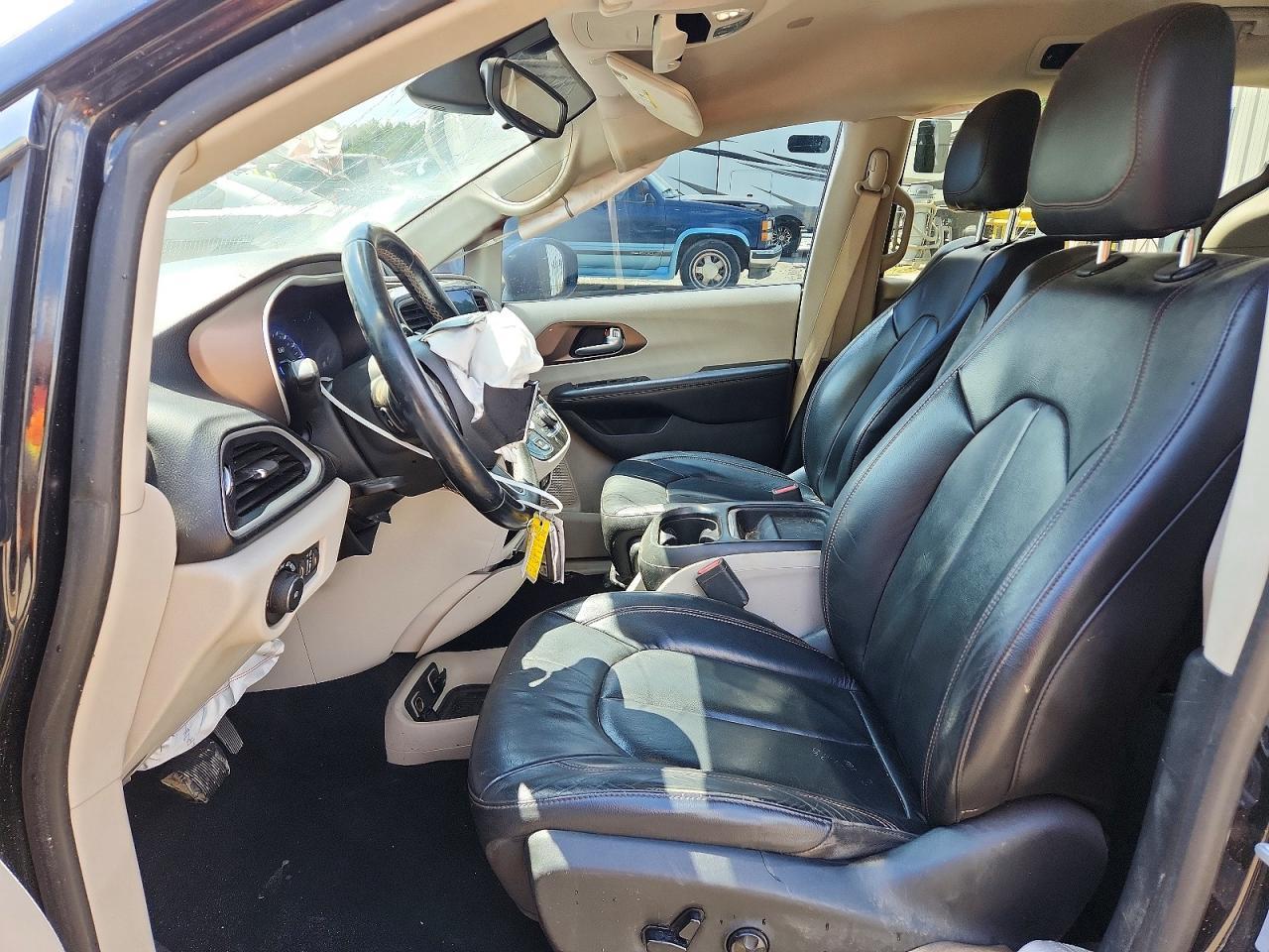 2017 Chrysler Pacifica Touring L - Фото 7