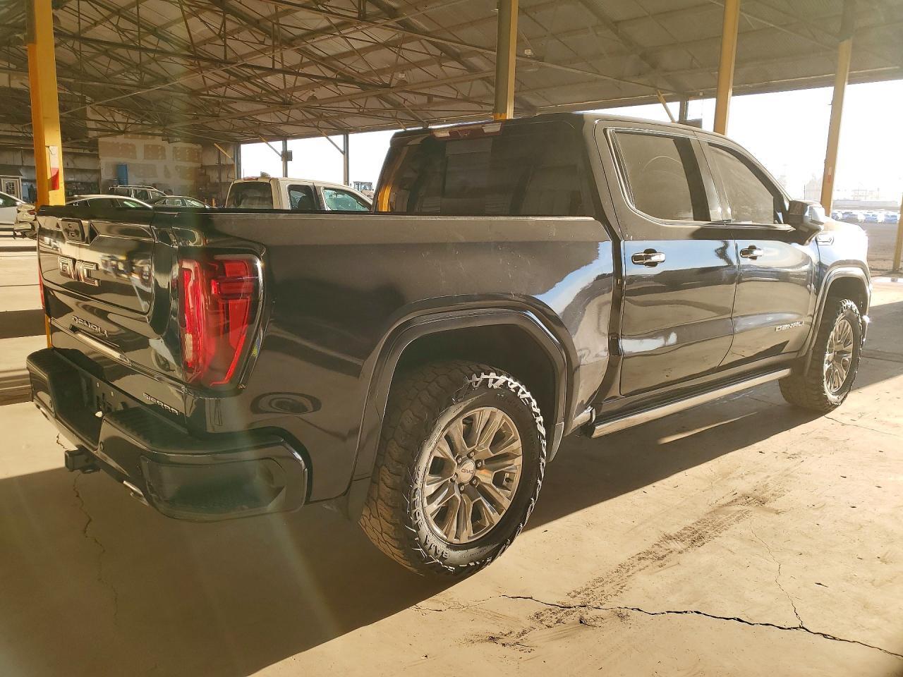 2023 GMC Sierra K1500 Denali - Фото 3