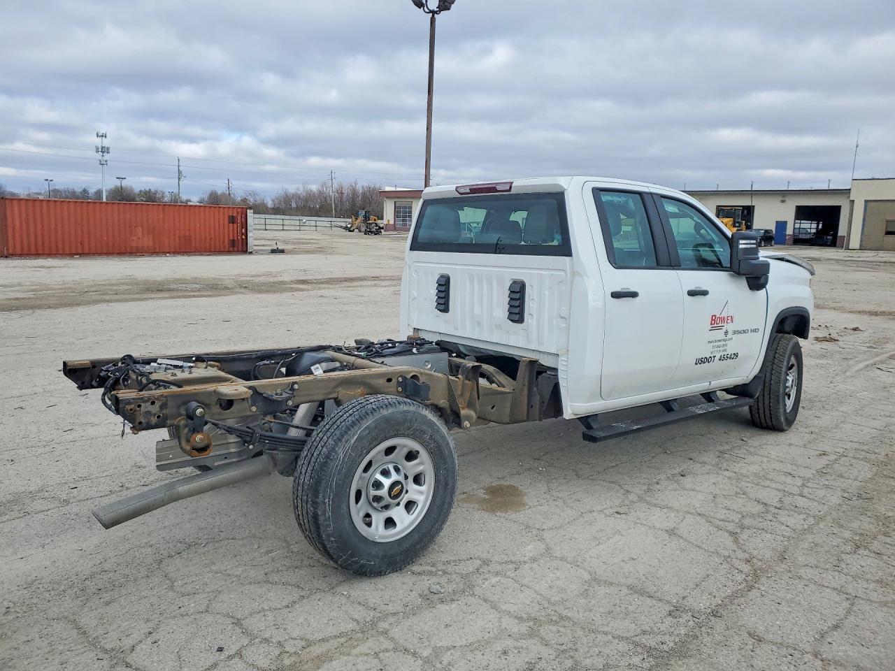 2024 Chevrolet Silverado K3500 - Image 3