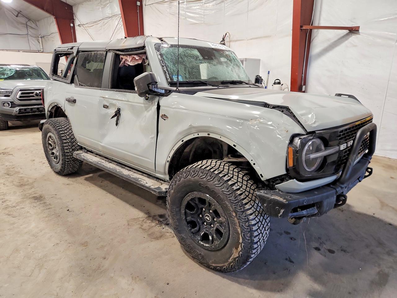 2024 Ford Bronco Wildtrak - Фото 4